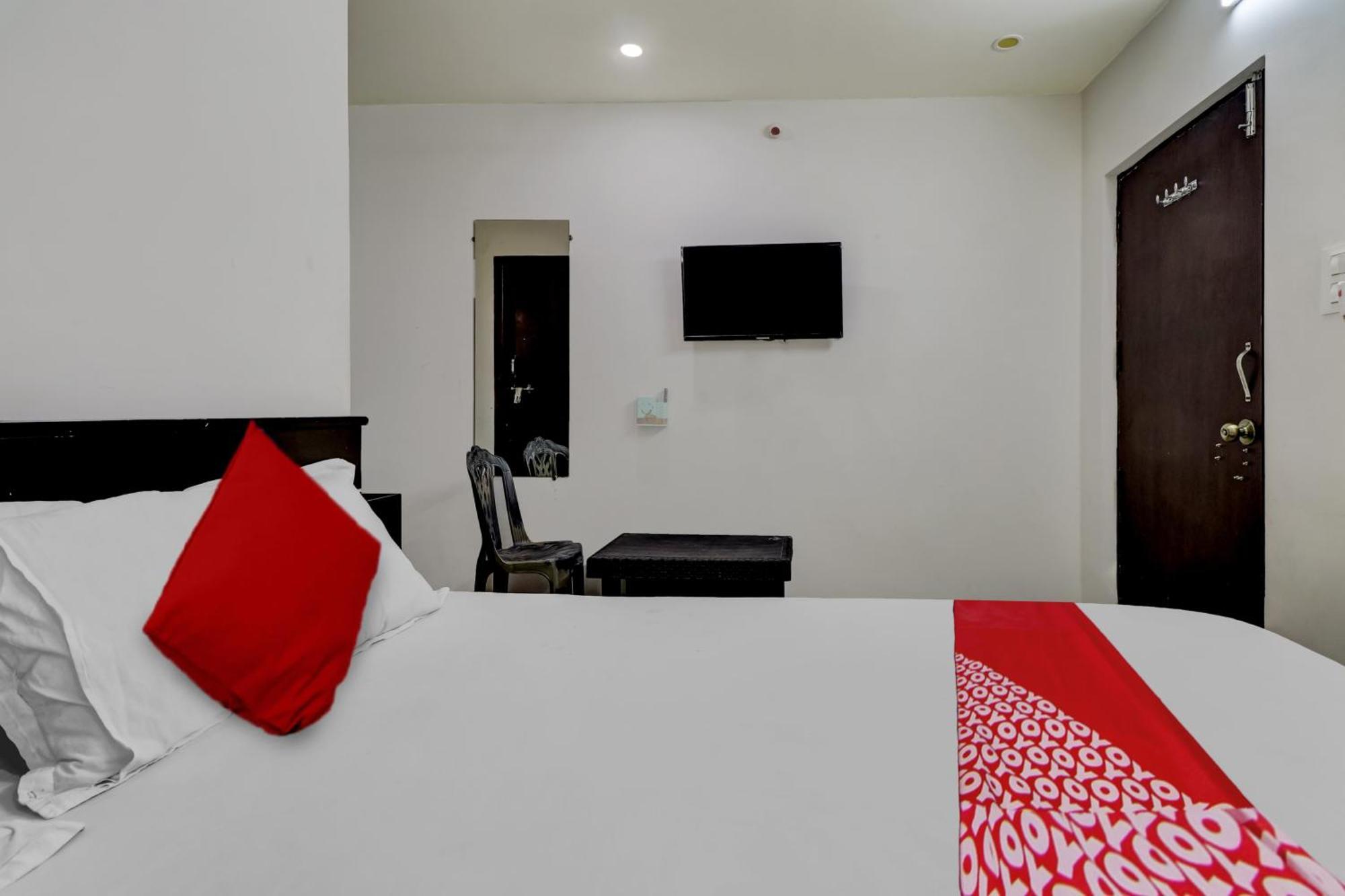 Oyo Vnr Convention Hotel Guntur Ngoại thất bức ảnh