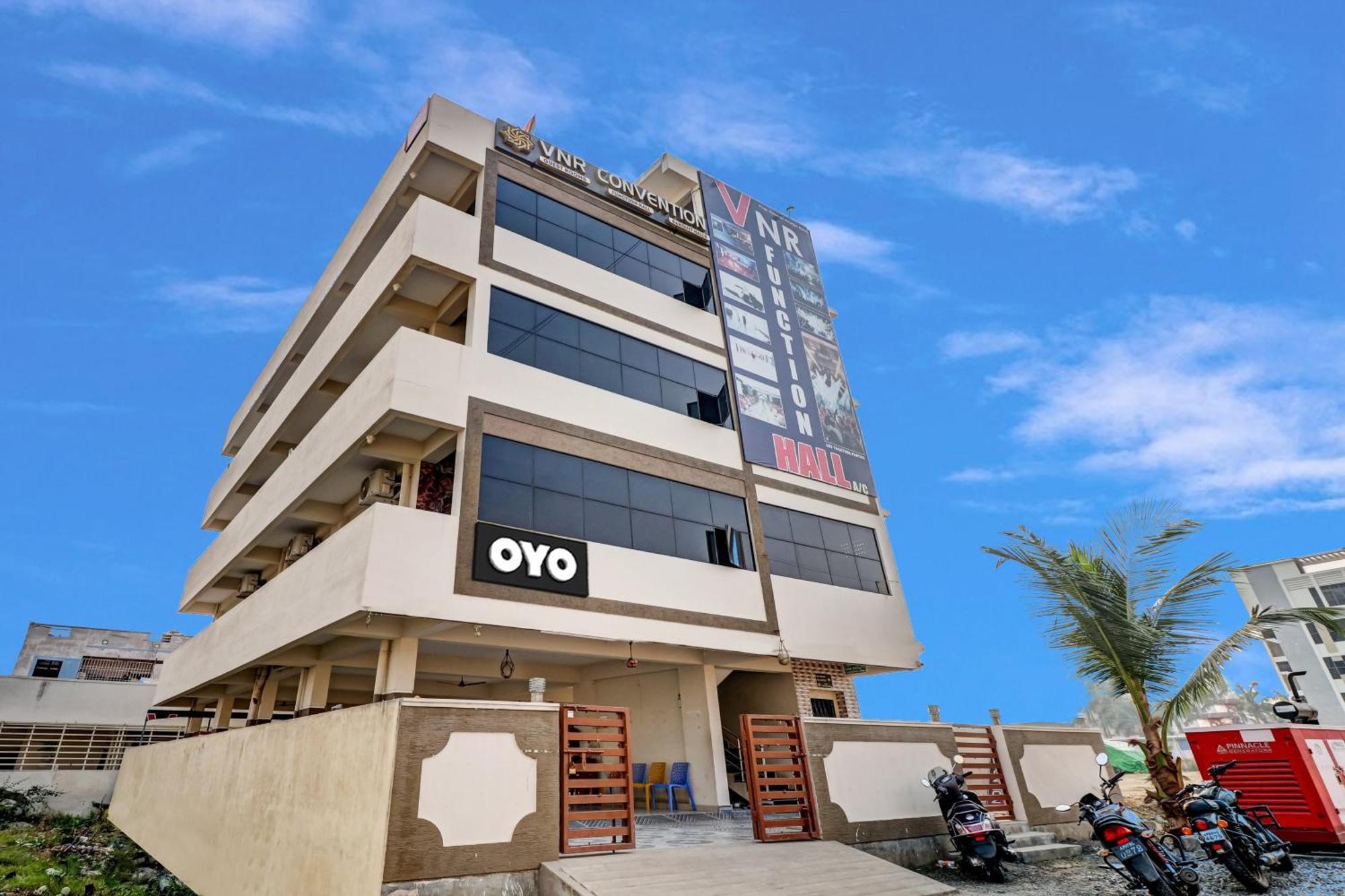Oyo Vnr Convention Hotel Guntur Ngoại thất bức ảnh