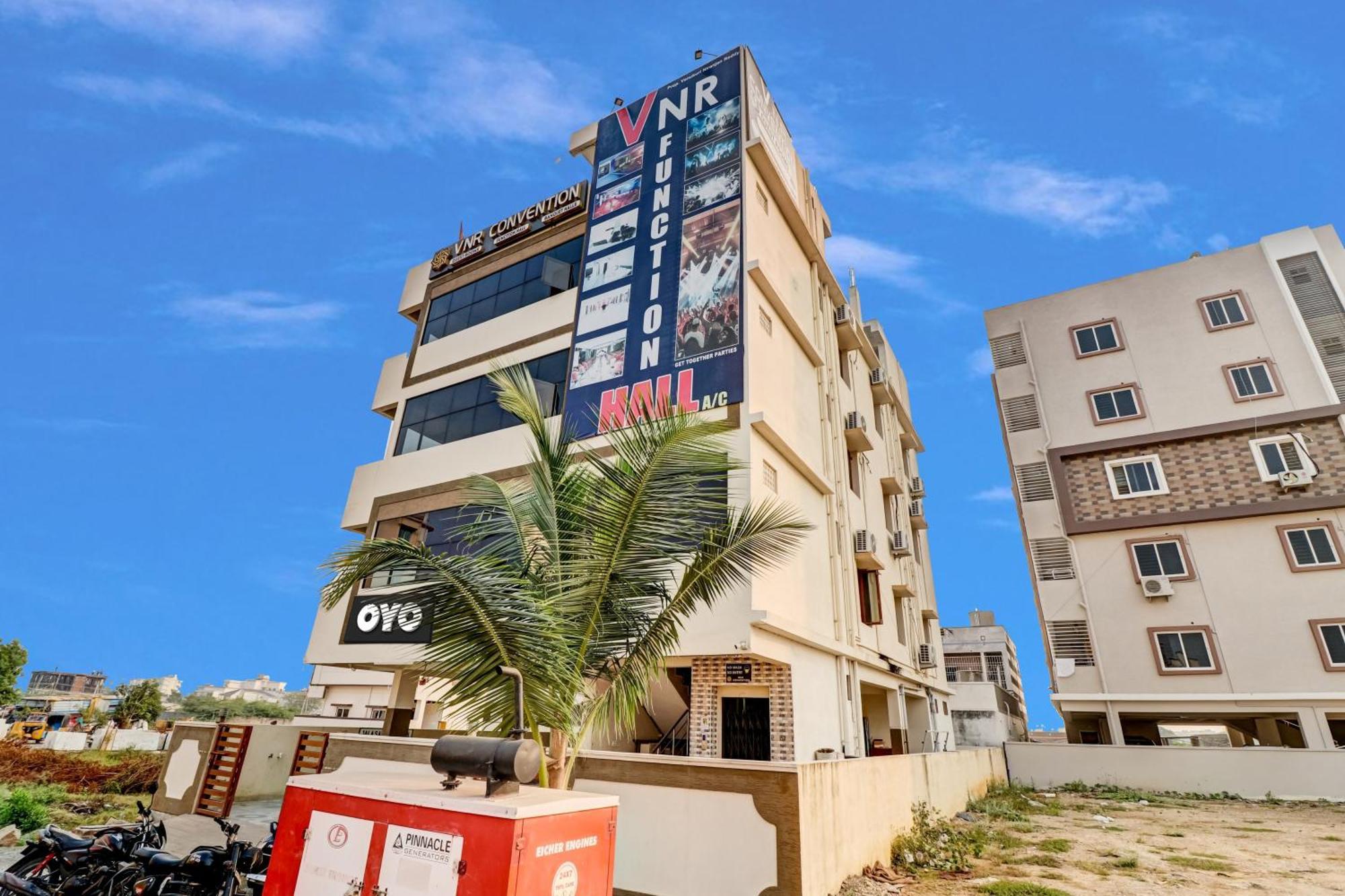 Oyo Vnr Convention Hotel Guntur Ngoại thất bức ảnh