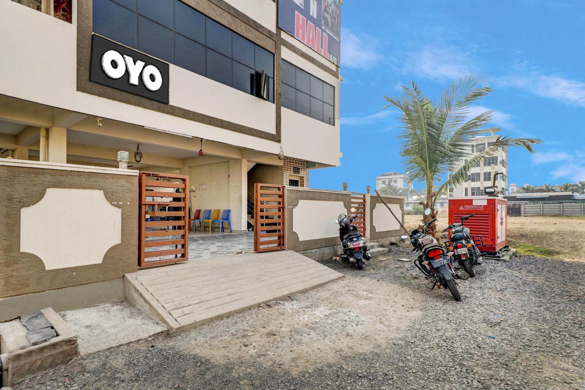 Oyo Vnr Convention Hotel Guntur Ngoại thất bức ảnh