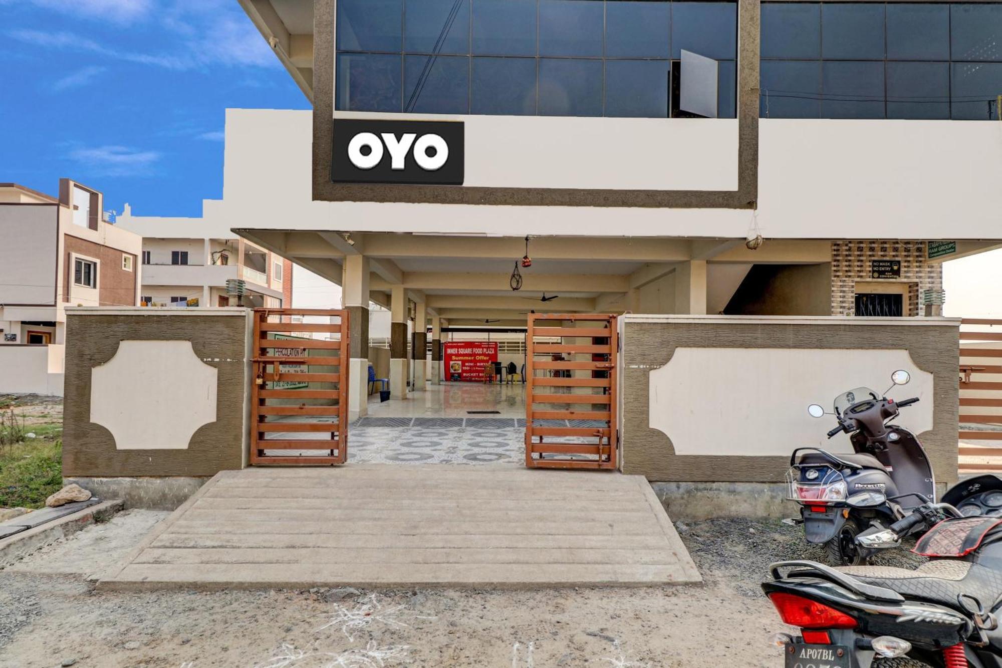 Oyo Vnr Convention Hotel Guntur Ngoại thất bức ảnh